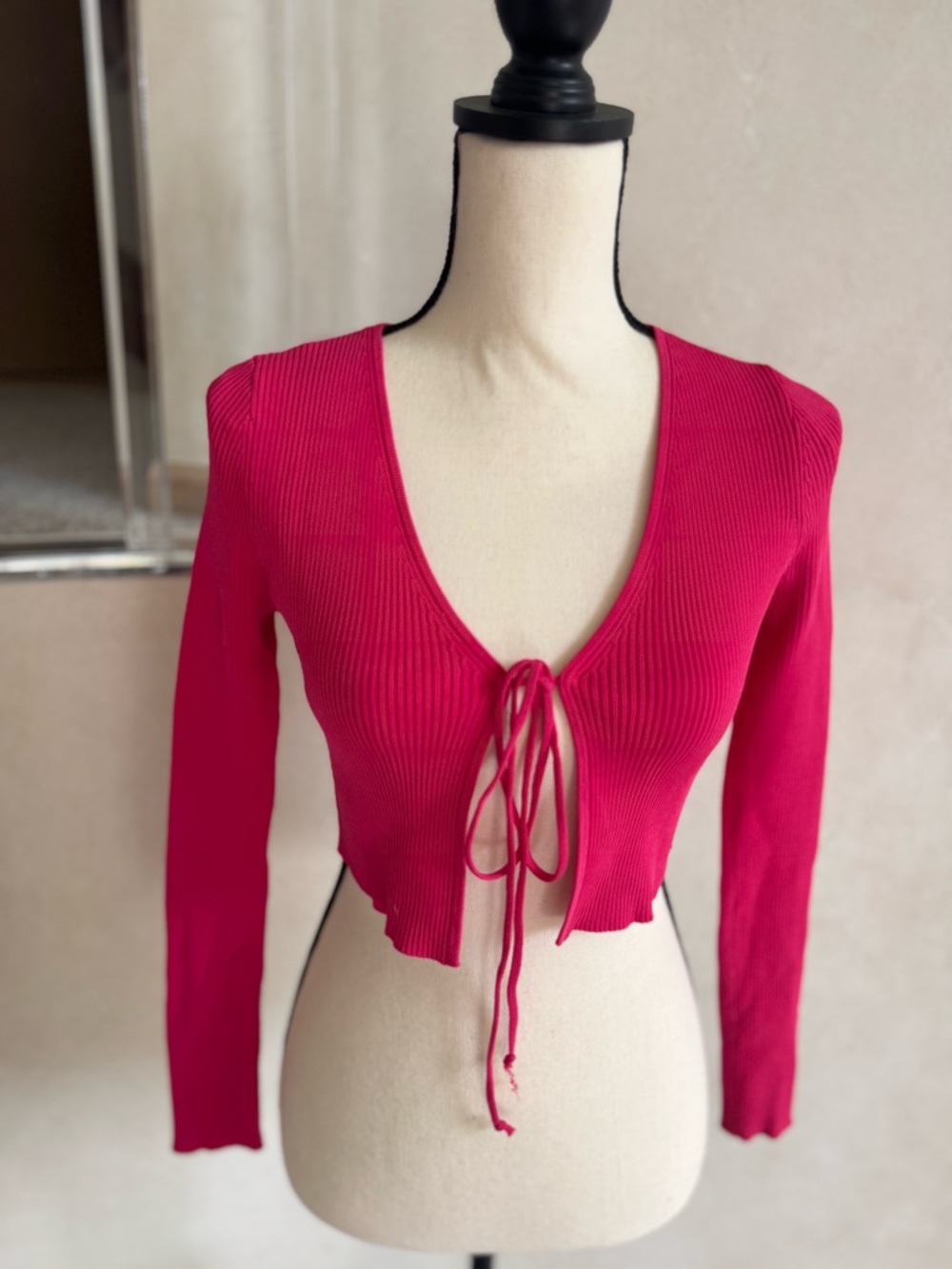 Zara Bright Pink Ribbed Crop Top Shrug ties in front Size S - Small